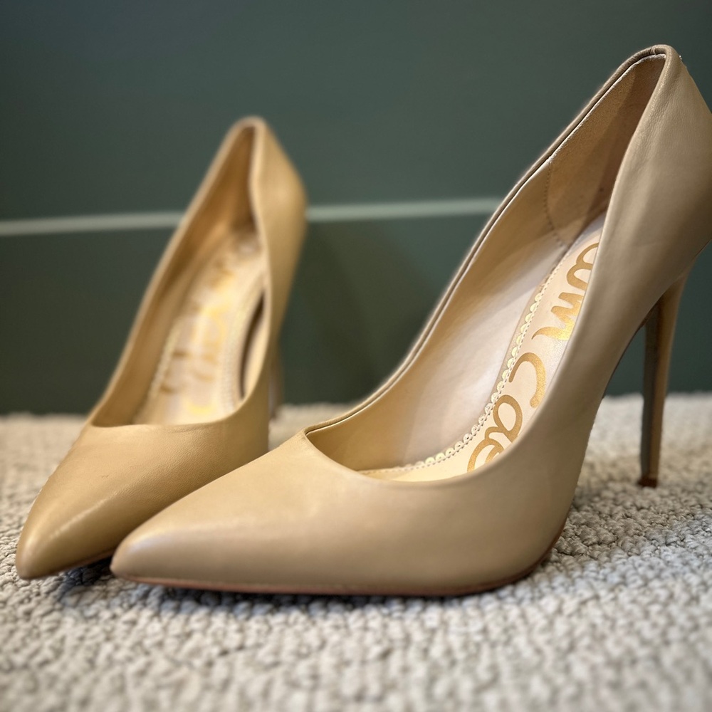 Sam Edelman Tan Pointed-Toe Heels